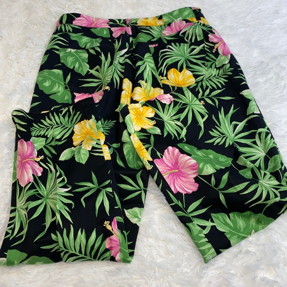Lauren Ralph Lauren Tropical pants in Like New Condition - Picture 4 of 7